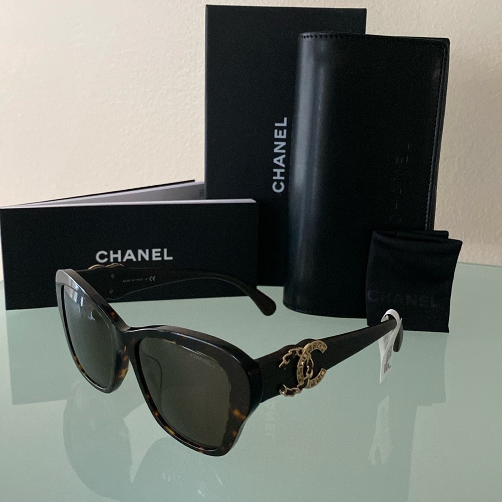 NIB Auth CHANEL dress BUTTERFLY SUNGLASSES/glasses/frame Ref.5457QA C714/3 ITALY